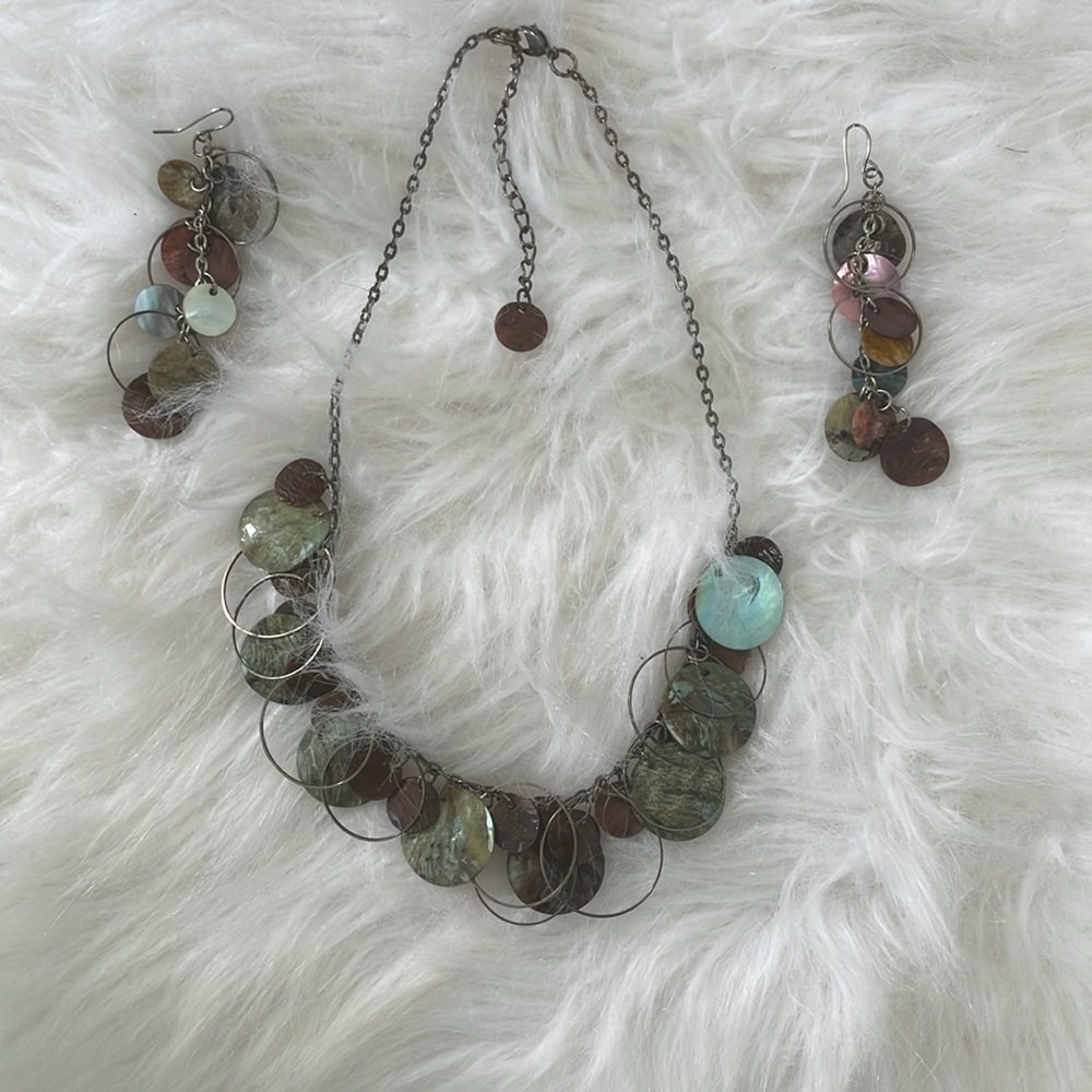 Vintage Iridescent & Copper Color Shell Disc Necklace and Earring Set